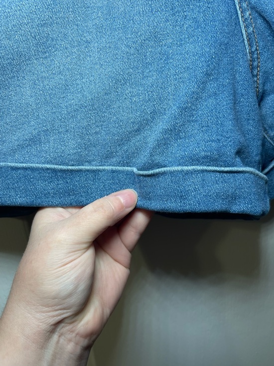 American Eagle Women’s Stretch Mom High Waisted Blue Denim Shorts Size 14 - Picture 6 of 16